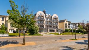 Westside Arthotel