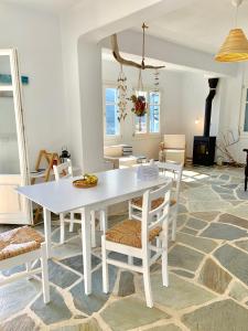 Gallery image of Kalimera homes in Skopelos Town