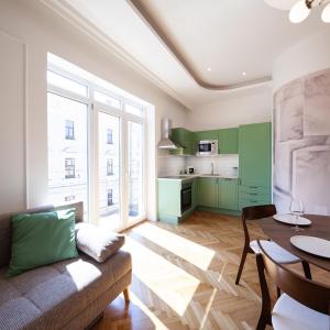 Kuchyňa alebo kuchynka v ubytovaní ZACHÁR Apartman