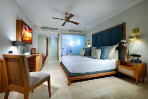 Postel nebo postele na pokoji v ubytování Grand Palladium Punta Cana Resort & Spa - All Inclusive