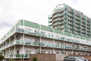 Gallery image of Skyvillion - COZY APARTMENTS in Enfield Town With Free Parking & Wifi in Enfield