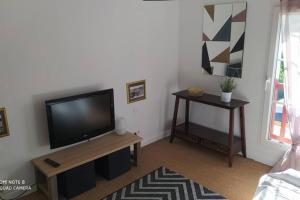 Gallery image of Appartement tout confort au calme avec jacuzzi in Mouguerre