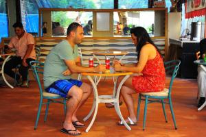 Tetamu yang menginap di Best Life Apart Hotel