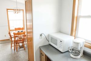 Gallery image of Peck's Housekeeping Cottages in Louisbourg