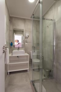 Lisbon Serviced Apartments - Campos的一间浴室