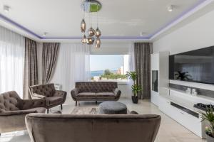 Μια τηλεόραση ή/και κέντρο ψυχαγωγίας στο Luxurious Villa Meri