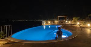 Hotel Antica Cascina Del Golfo内部或周边的泳池