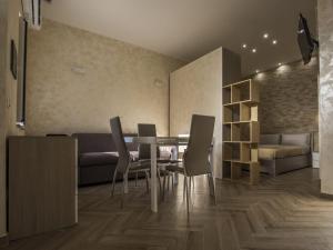 A seating area at La Casa di Sara