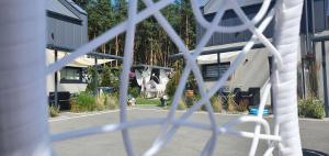 Fotografia z galérie ubytovania Karwia Plaza - Apartments - Domki z jacuzzi i sauną v destinácii Karwia