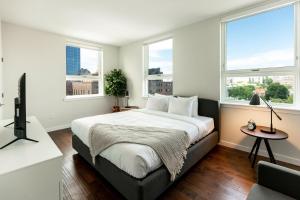 Foto dalla galleria di Kislak 602 2BR Penthouse Retreat Above the City a Newark