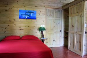 Postel nebo postele na pokoji v ubytování Forest Lodge