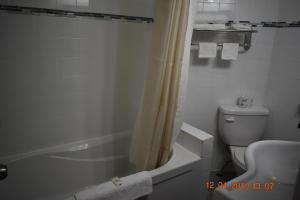 Billede fra billedgalleriet på Time Travellers Motel i Petawawa + 122 billeder