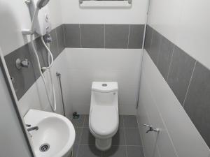 Koupelna v ubytování Qeyjan Hotel