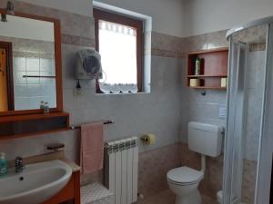 Koupelna v ubytování Apartman Lena Umag + 21 fotografií
