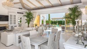 Restoran või mõni muu söögikoht majutusasutuses Eden Park Luxury Villas