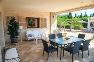 Patio alebo iná vonkajšia časť ubytovania Finca Son Manyo