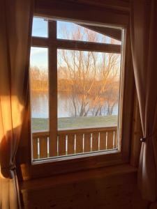 Gallery image of Chata pri jazere - 6km od Slovakia Ringu in Horná Potôň