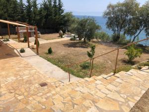 Galeriebild der Unterkunft Seafront Studio with direct beach access in Koroni
