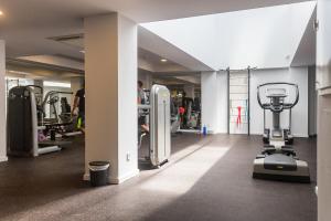 Posilňovňa alebo fitness centrum v ubytovaní ApartUP Denia Beachfront Deluxe