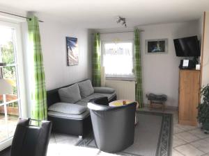 TV a/nebo společenská místnost v ubytování Fewo in sonniger Lage in Sagard