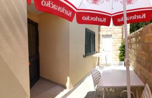 Afbeelding uit fotogalerij van Apartments Zdenka in Starigrad-Paklenica