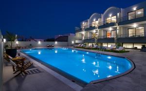 Bazén v ubytování Incognito Creta Luxury Suites and More nebo v jeho okolí