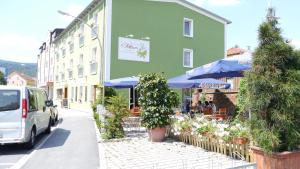 Budova, kde se hotel nachází