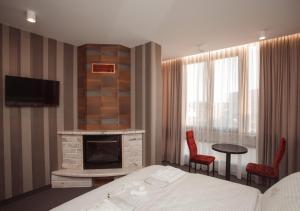 Televisyen dan/atau pusat hiburan di Hotel Chicago