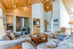 Η κουζίνα ή μικρή κουζίνα στο Hickory Lane 16 | Discover Sunriver