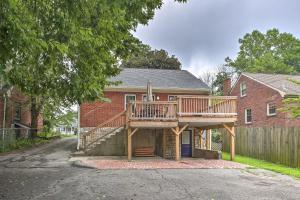 Galería fotográfica de Updated Lexington Apartment Near Downtown, UK! en Lexington