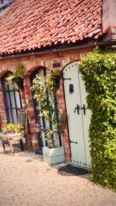 The building where the vacation home is located 