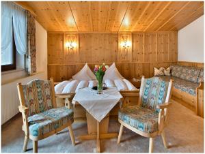 Khu vực ghế ngồi tại Bikers welcome "Quality Hosts Arlberg Hotel Garni Mössmer"