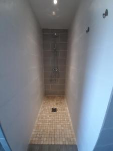 Fotografie z fotogalerie ubytování Maison avec piscine à l'orée de la forêt v destinaci Vals-les-Bains + 23 fotografií