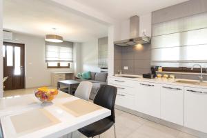 Photo de la galerie de l'établissement Niki1, à Labin