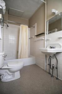 Hotel Coolidge tesisinde bir banyo