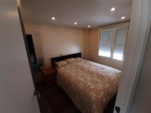 Posteľ alebo postele v izbe v ubytovaní Modern huge appartement, just 100 m from the beach