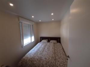Posteľ alebo postele v izbe v ubytovaní Modern huge appartement, just 100 m from the beach