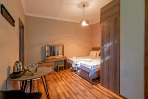 Postel nebo postele na pokoji v ubytování 4 Rooms