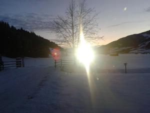 Lever ou coucher de soleil vu de la maison d'hôtes ou à proximité