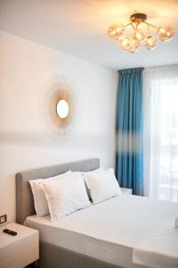 Giường trong phòng chung tại Mimosa Luxury Apartment 161 Spa n Pool beach resort +32 ảnh