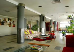Kiriri Garden Hotel的休息区