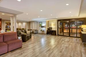 Gallery image of La Quinta by Wyndham Cleveland Macedonia in Macedonia