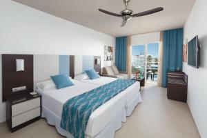 Gallery image of Hotel Riu Costa del Sol - All Inclusive in Torremolinos