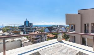 Foto da galeria de Fancy 1BD penthouse with terrace near the centre em Plovdiv