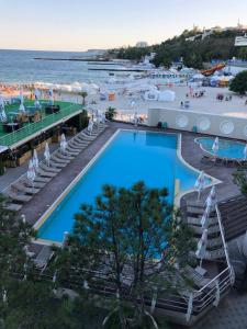 Θέα της πισίνας από το Maristella Marine Residense Hotel Apartment ή από εκεί κοντά