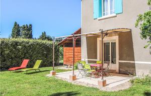 Κήπος έξω από το Stunning Home In Verquières With Wifi