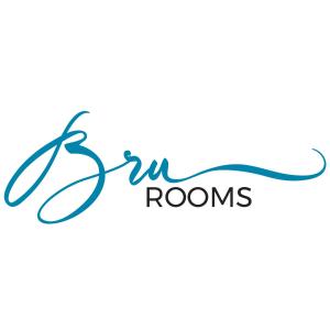 a letter k in the form of a logo for a room at Bru Rooms in Peschiera del Garda