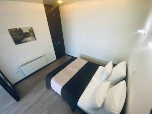 Кровать или кровати в номере Apartment modern style