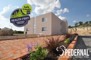 Certifikát, hodnocení, plakát nebo jiný dokument vystavený v ubytování Pedernal Hotel