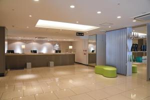 The lobby or reception area at ANA Holiday Inn Sapporo Susukino, an IHG Hotel